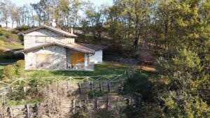 Casa Sasso vista dalla Valle